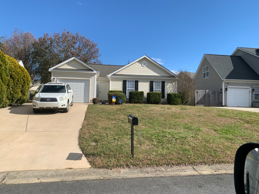 House Washing in Harrisburg, NC